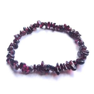 Garnet Chip Crystal Stretch Bracelet Dark Red